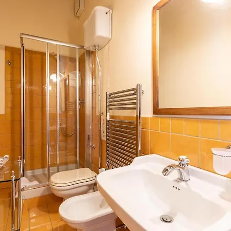 Stunning In * Tolentino