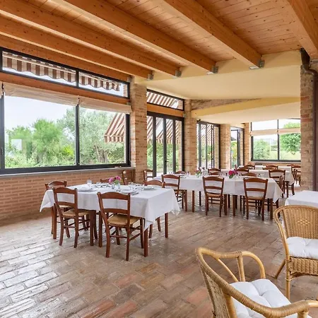 Stunning In Tolentino