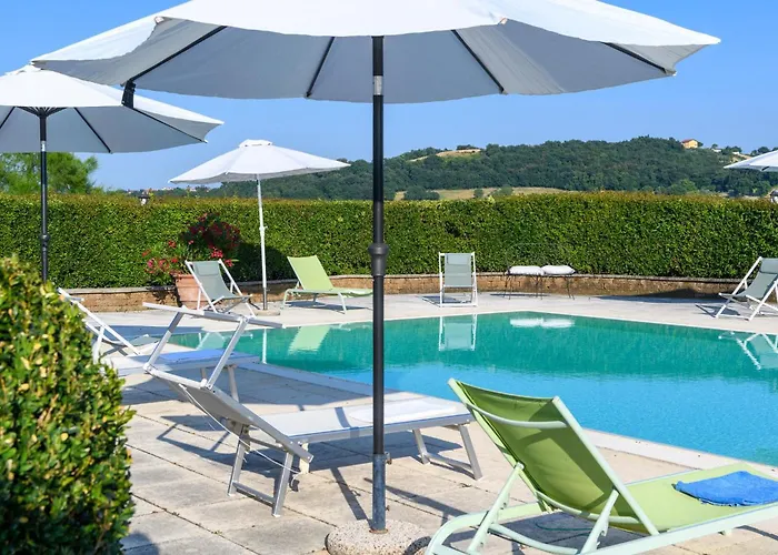 Stunning In Tolentino