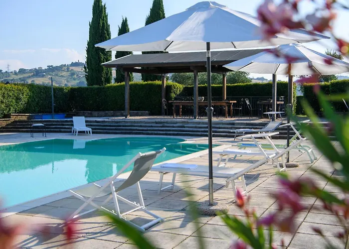 Stunning In Tolentino